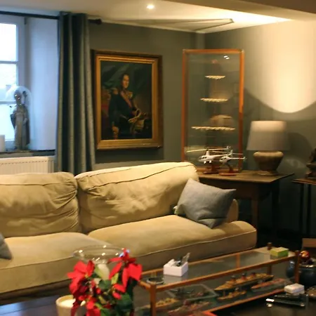 Maison De Charme à Et Le La Alojamento de Acomodação e Pequeno-almoço Crupet