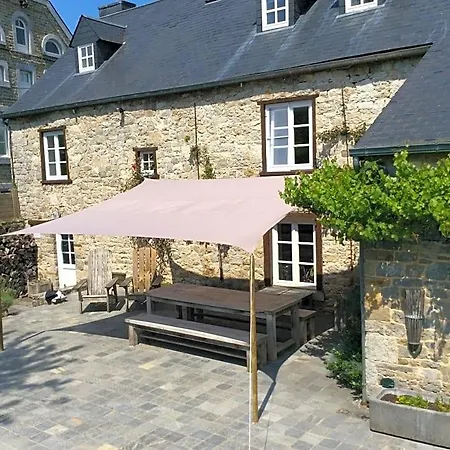 Maison De Charme à Et Le La Couette-café Crupet