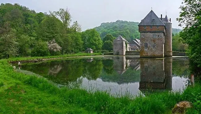 Maison De Charme A Et Le La Bed & Breakfast Crupet