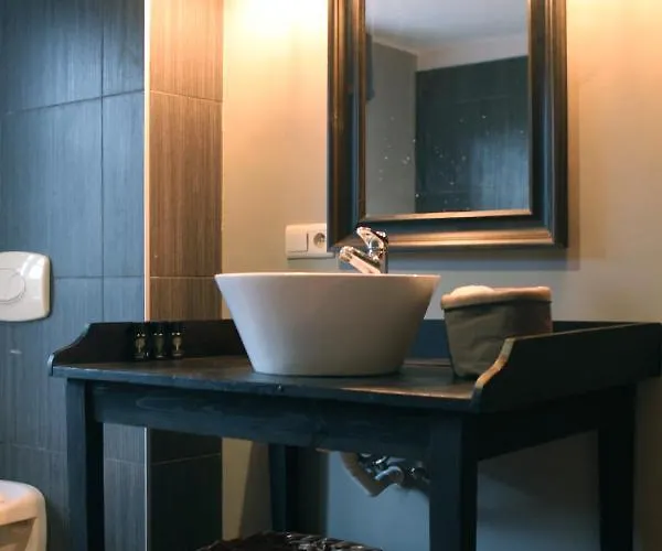 Maison De Charme A Et Le La Bed & Breakfast 3*