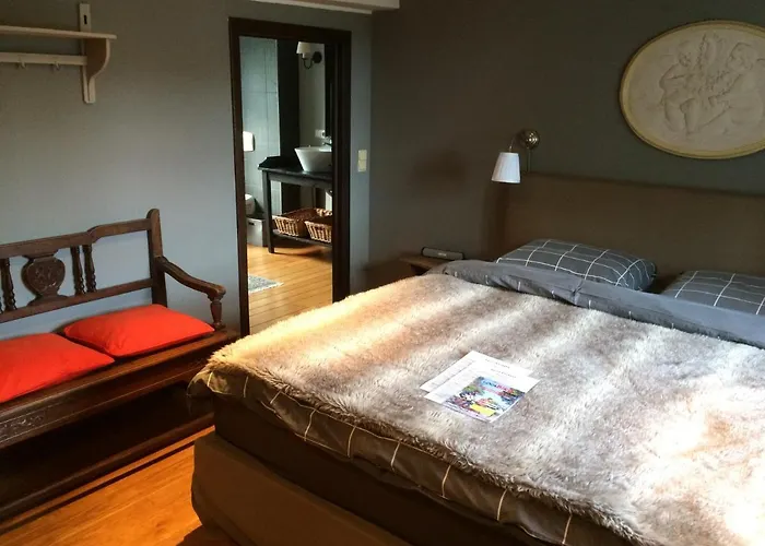 Maison De Charme A Et Le La Crupet